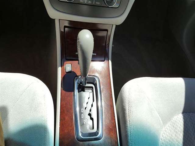 Buick Lucerne 2011 photo 14